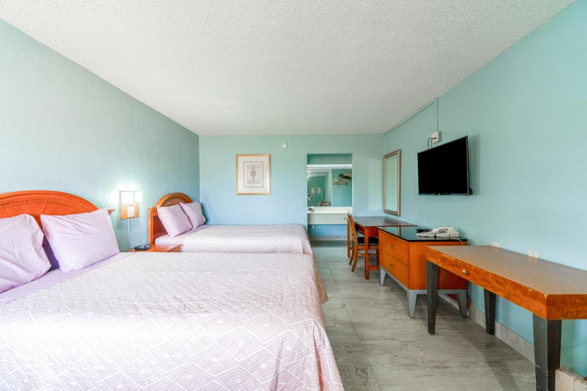 Lone Star Inn & Suites By Oyo Harlingen Tx Екстериор снимка