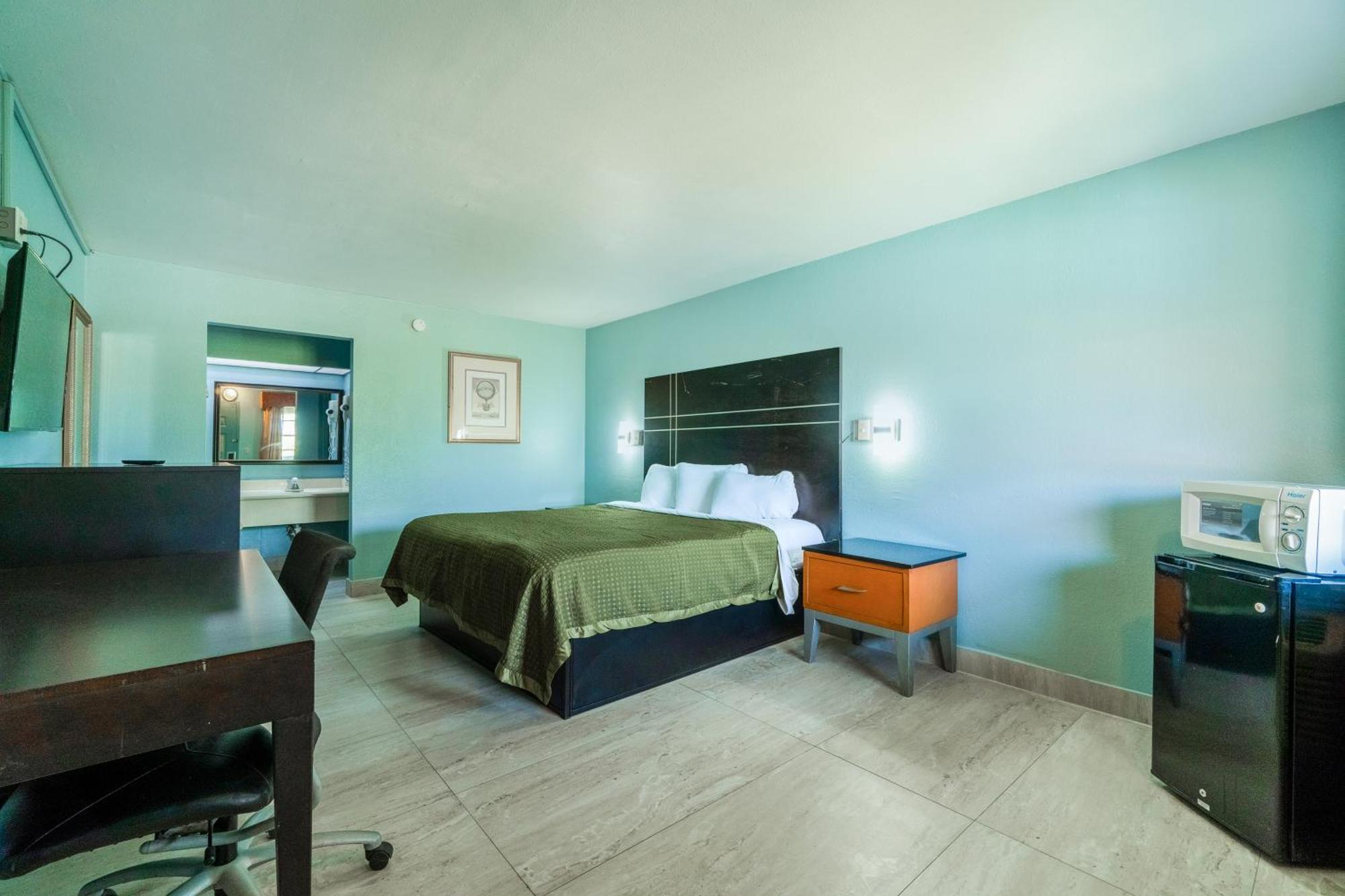 Lone Star Inn & Suites By Oyo Harlingen Tx Екстериор снимка