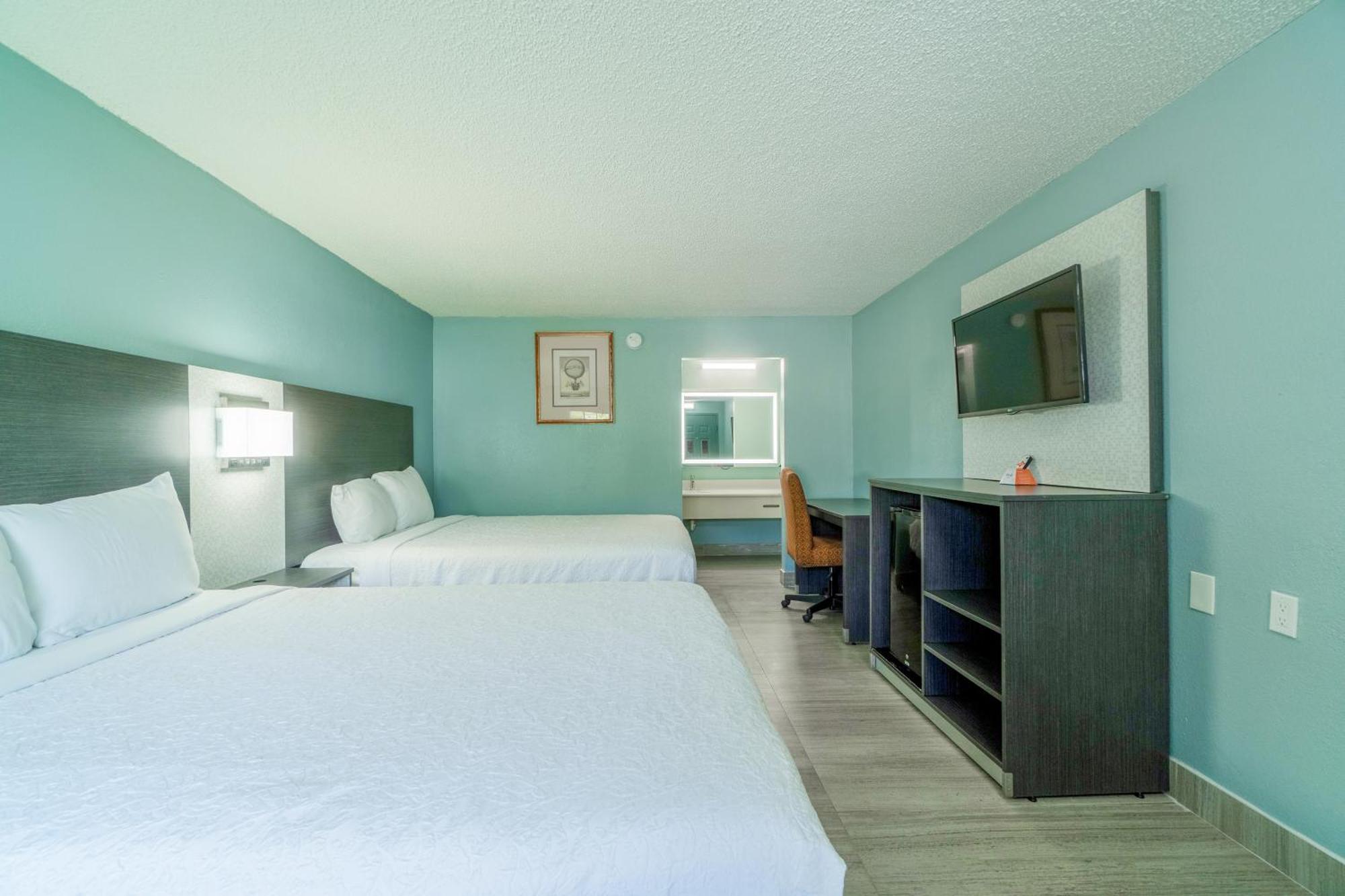 Lone Star Inn & Suites By Oyo Harlingen Tx Екстериор снимка