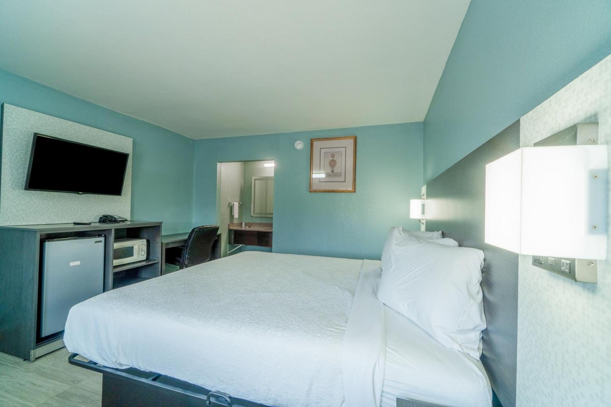 Lone Star Inn & Suites By Oyo Harlingen Tx Екстериор снимка